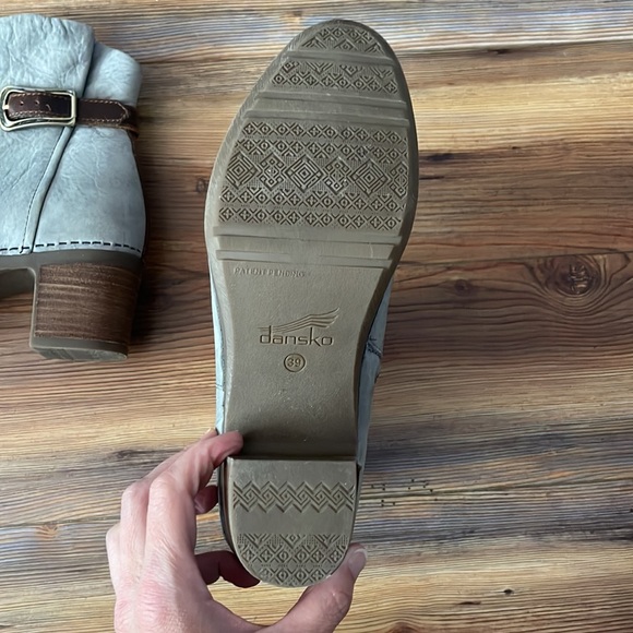 Dansko 39 Booties Boots Shoes Heels Zip Gray Leather Buckle Office Ladies - Picture 4 of 14